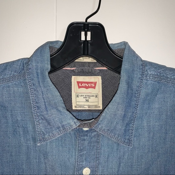 Men’s Levi’s Blue Short-sleeve Chambray Shirt - Picture 3 of 4